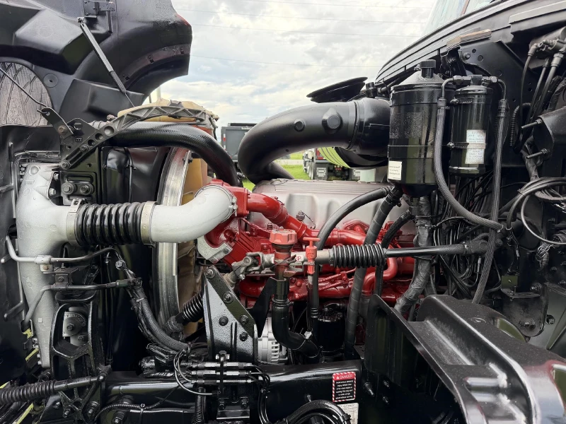 2017 MACK GU713