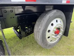 2017 MACK GU713