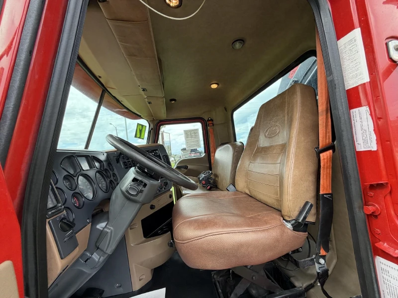 2017 MACK GU713