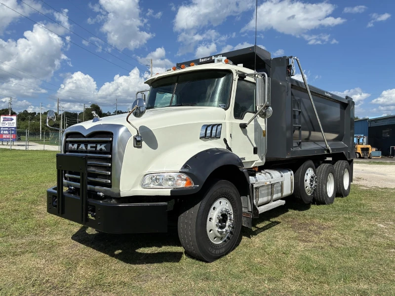 2015 MACK GRANITE GU813
