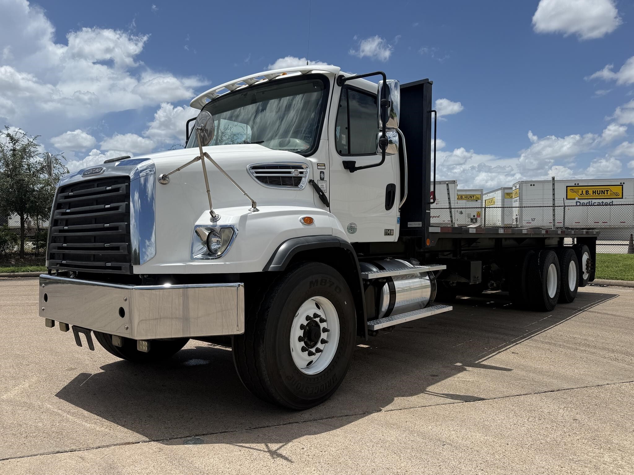 2015 FREIGHTLINER 114 SD in Houston, TX
