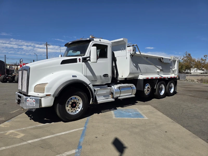 2018 KENWORTH T880