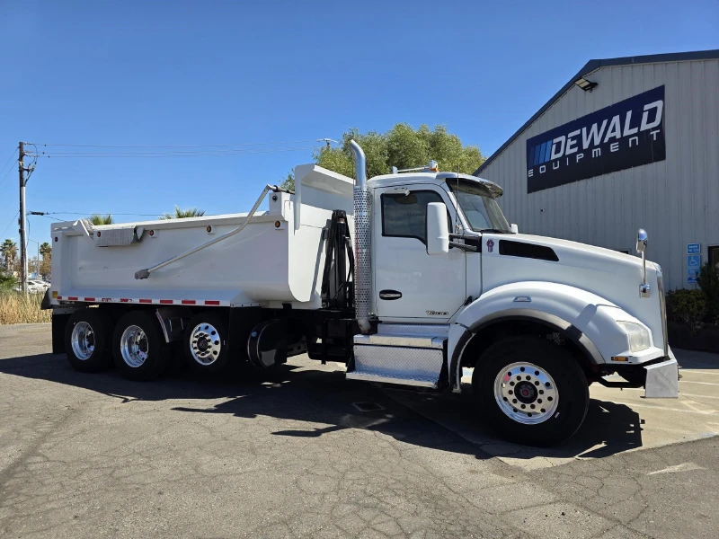 2018 KENWORTH T880