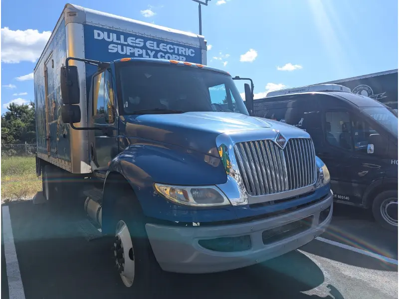 2013 INTERNATIONAL DURASTAR 4300