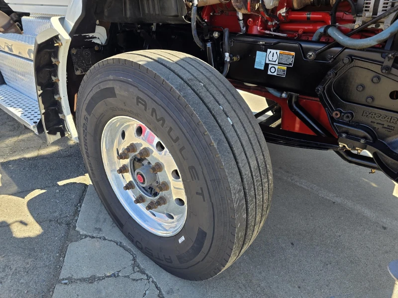 2018 KENWORTH T880