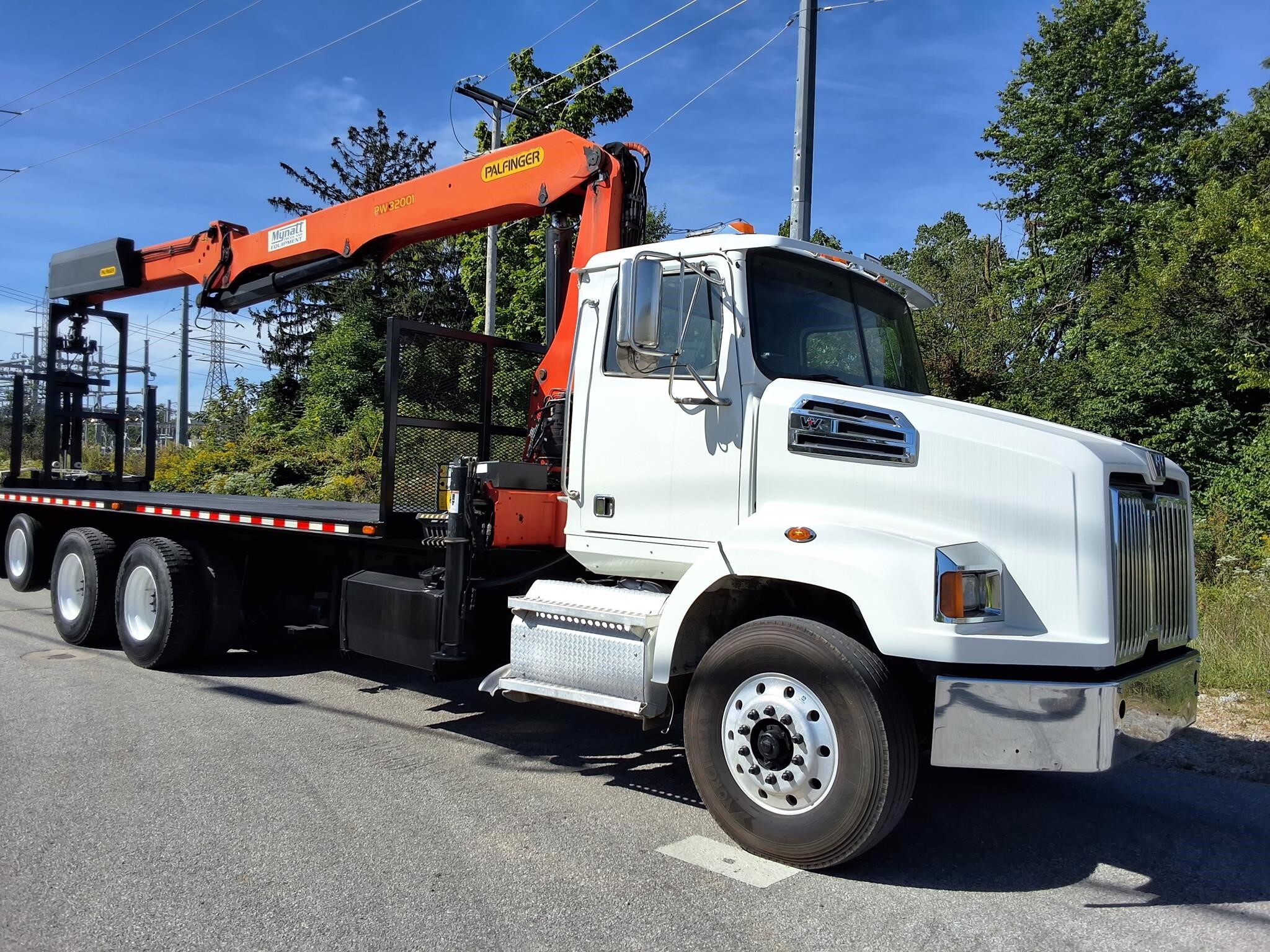2015 WESTERN STAR 4700 in Fort Wayne, IN
