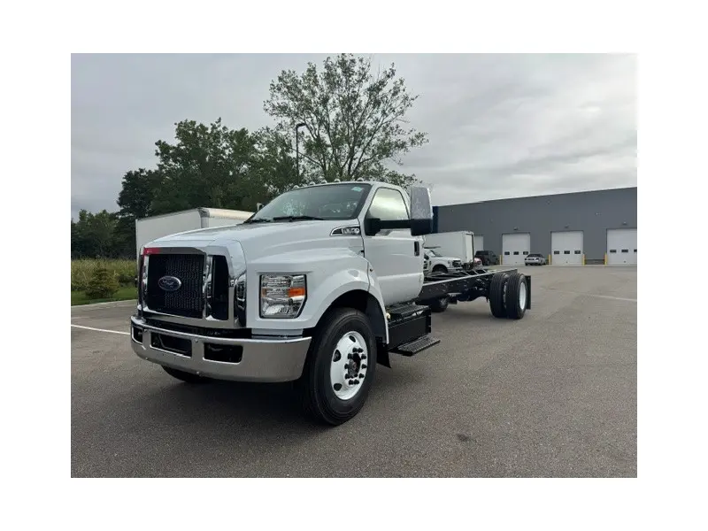 2027 FORD F650