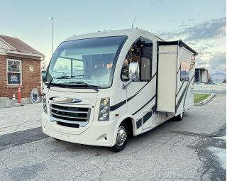 2017 THOR MOTOR COACH VEGAS 25 5