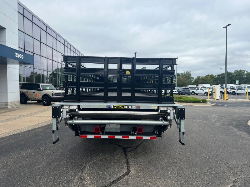 2027 FORD F650