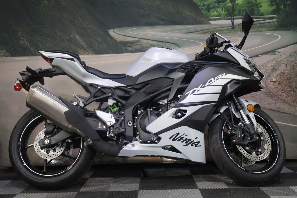 2025 Kawasaki NINJA® ZX -4RR ABS ABS in Chatsworth, CA