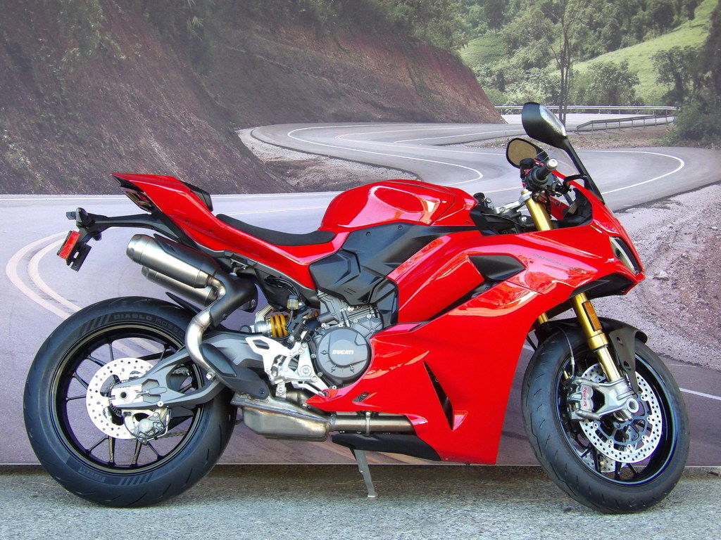 2026 Ducati Panigale V2 S Ducati Red V2 S in Chatsworth, CA