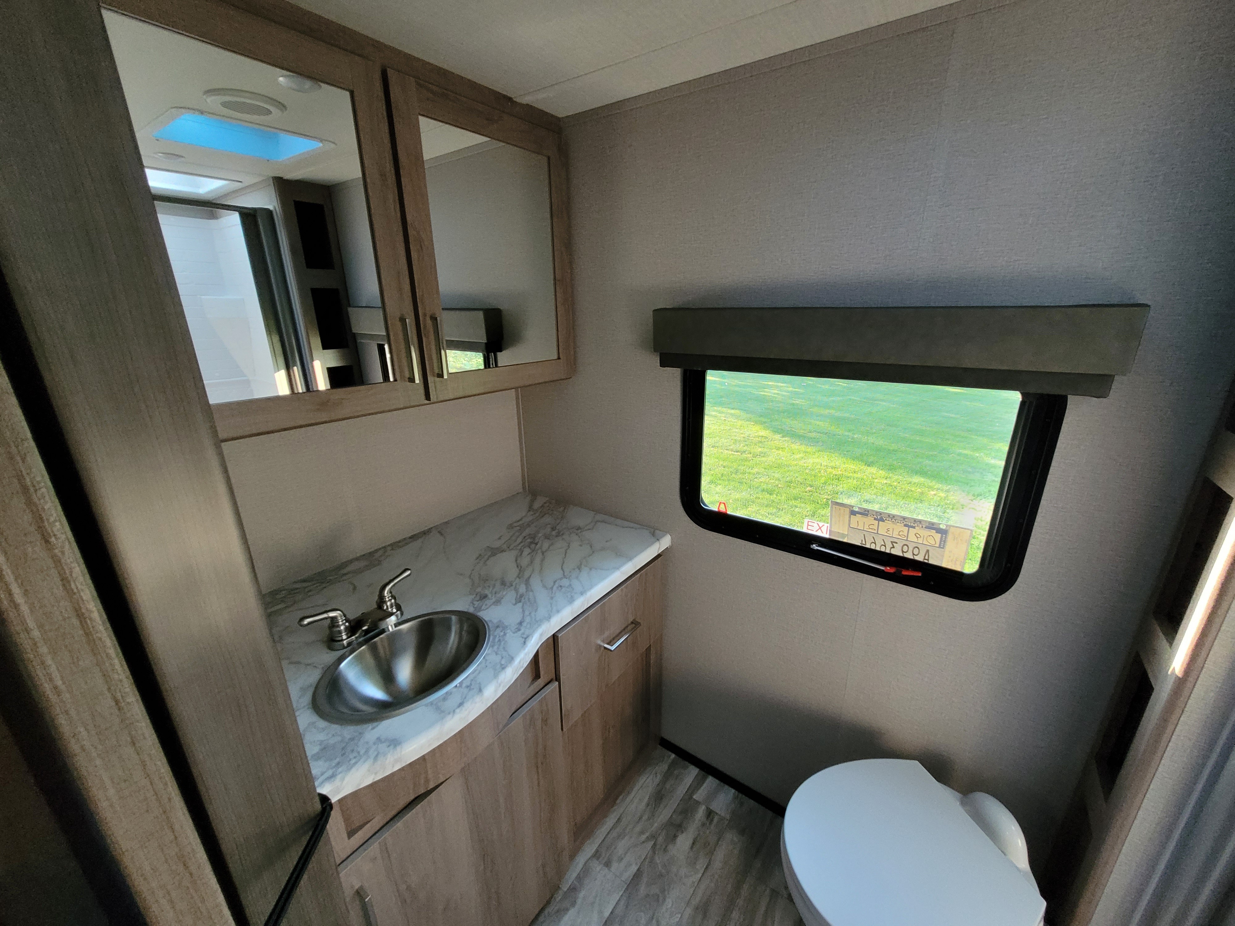 2022 Grand Design IMAGINE XLS 22RBE in prestonsburg KY