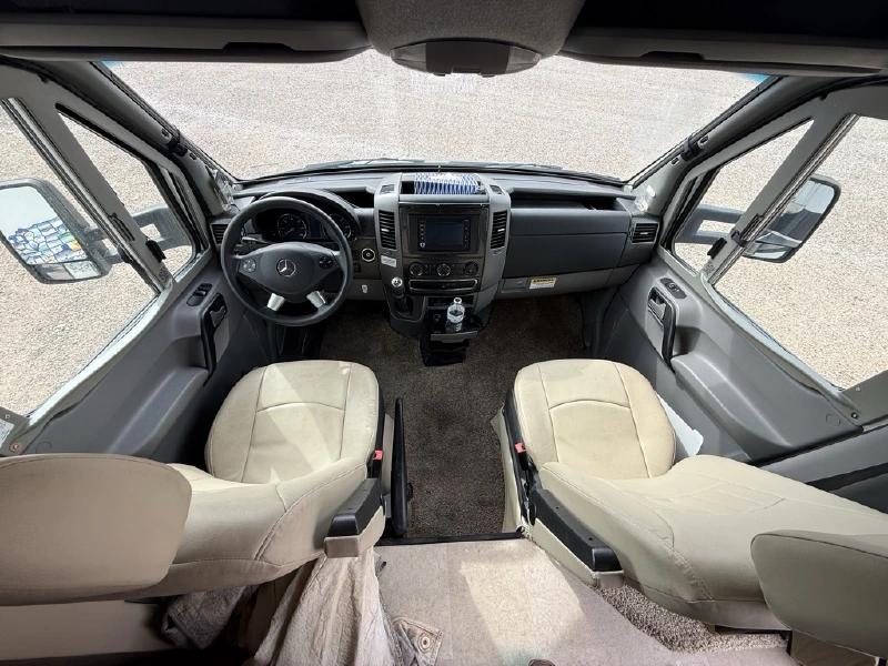 2015 ITASCA NAVION 24V