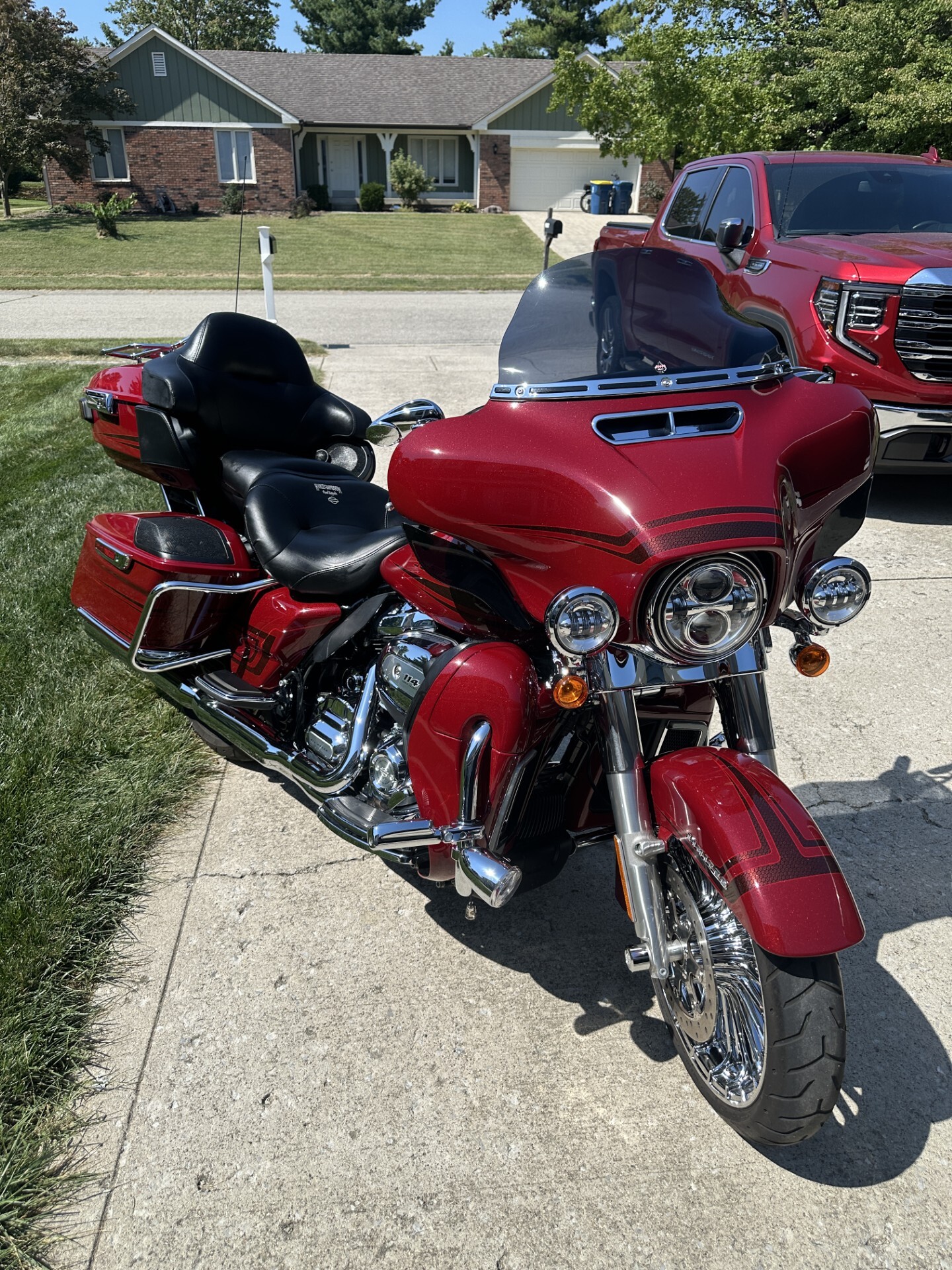 2020 Harley-Davidson ELECTRA GLIDE FLHTKL Touring motorcycle