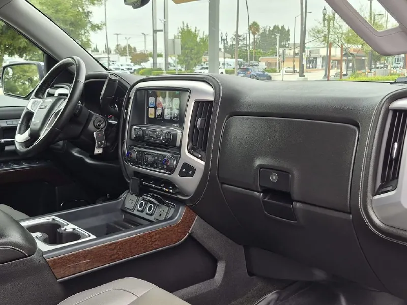 2017 GMC SIERRA