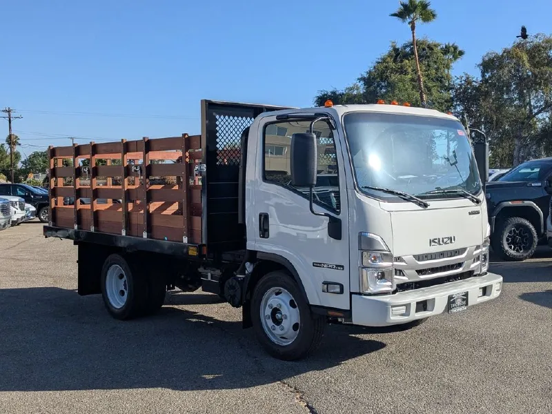 2027 ISUZU NPR HD