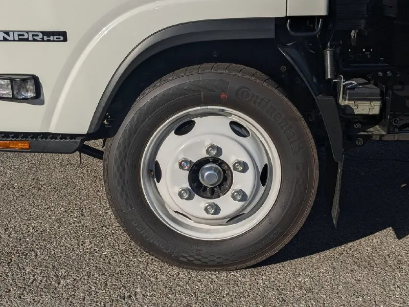 2027 ISUZU NPR HD