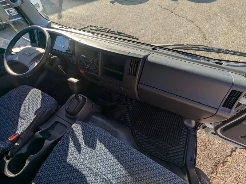 2027 ISUZU NPR HD
