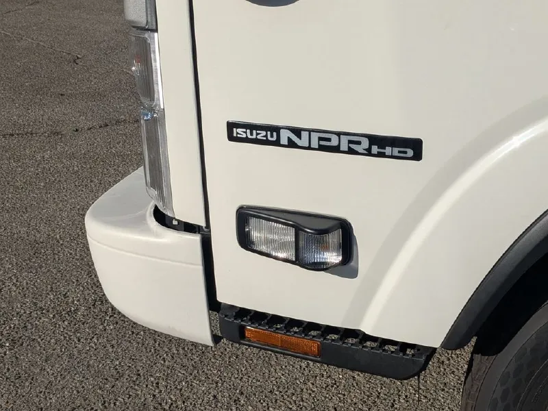 2027 ISUZU NPR HD