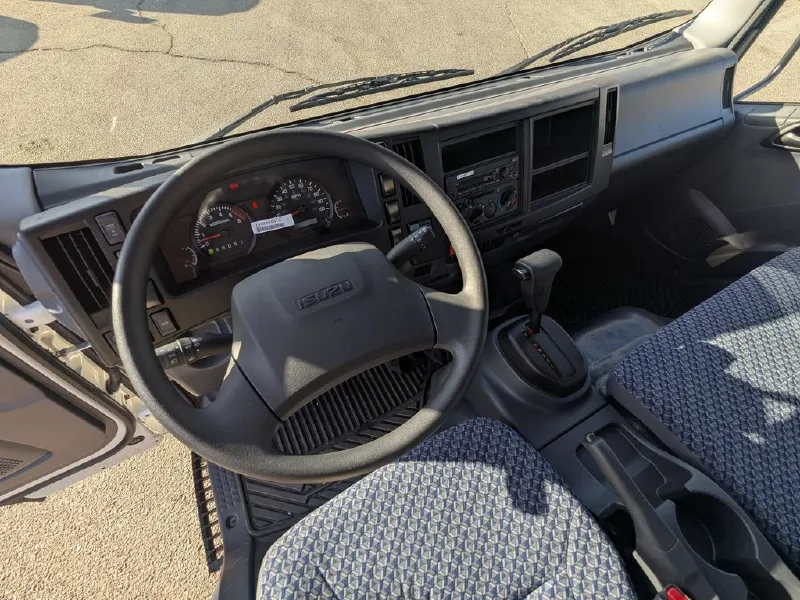 2027 ISUZU NPR HD