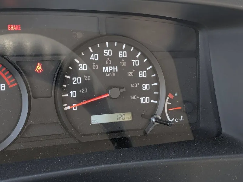 2027 ISUZU NPR HD