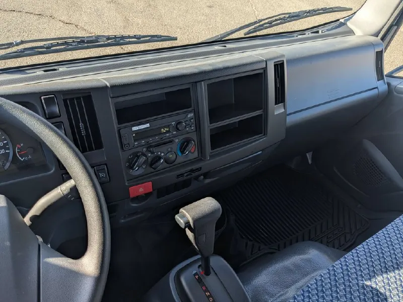 2027 ISUZU NPR HD
