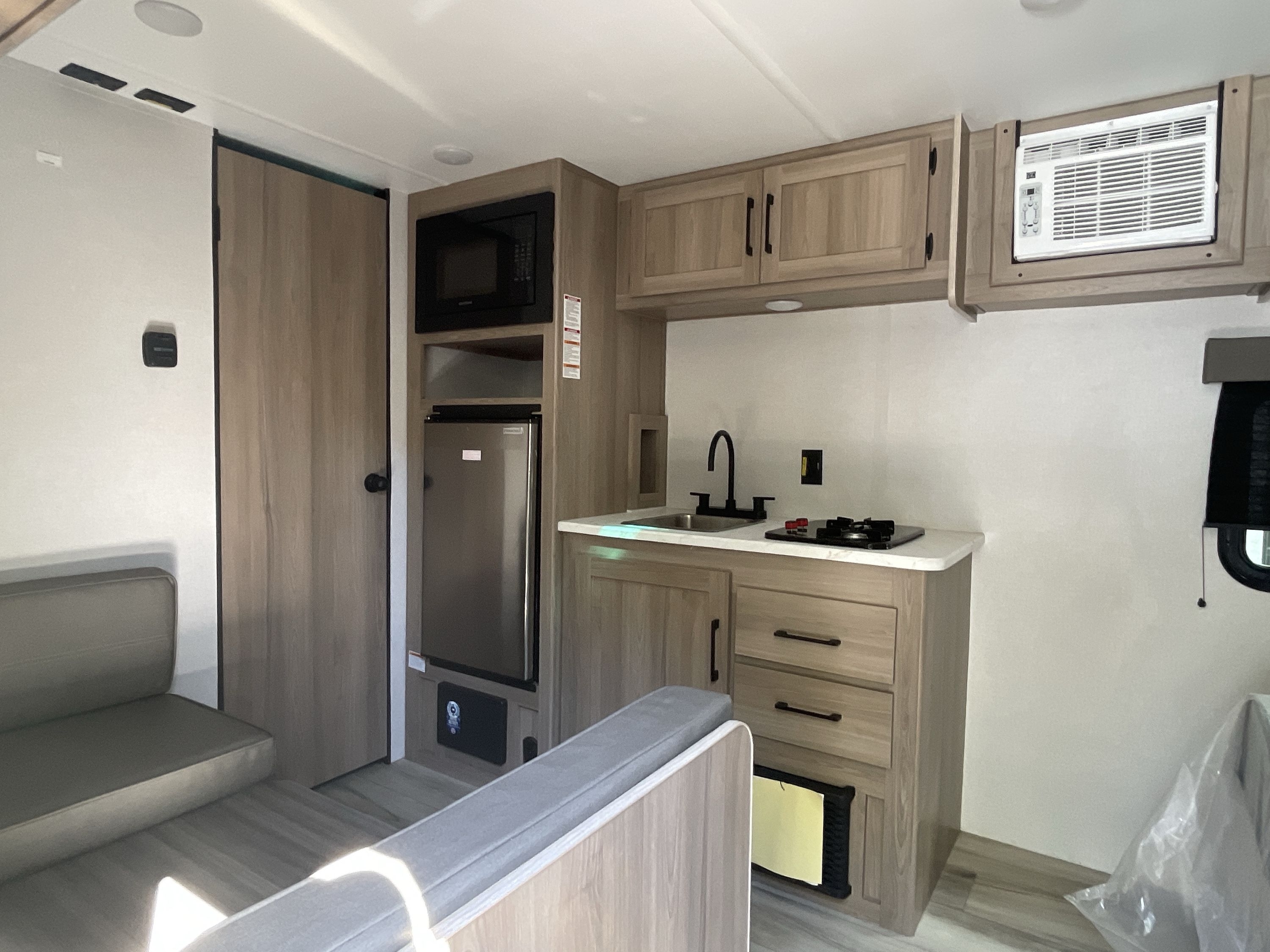 2027 Keystone COLEMAN 17R in fairmont WV