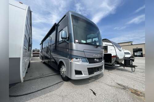 2027 Newmar BAY STAR 3811 in greenfield IN