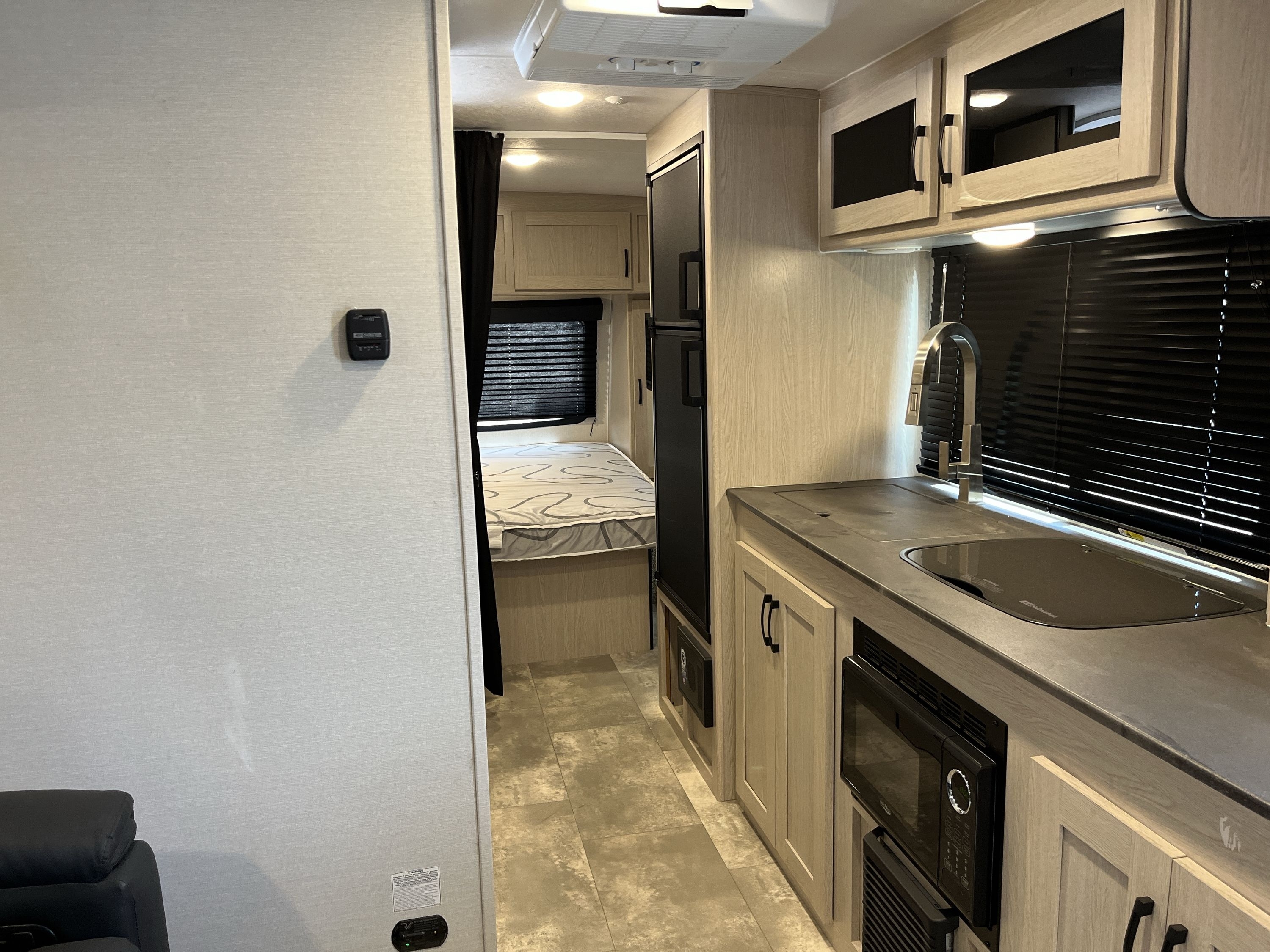 2023 Coachmen APEX NANO 213RDS in branson MO