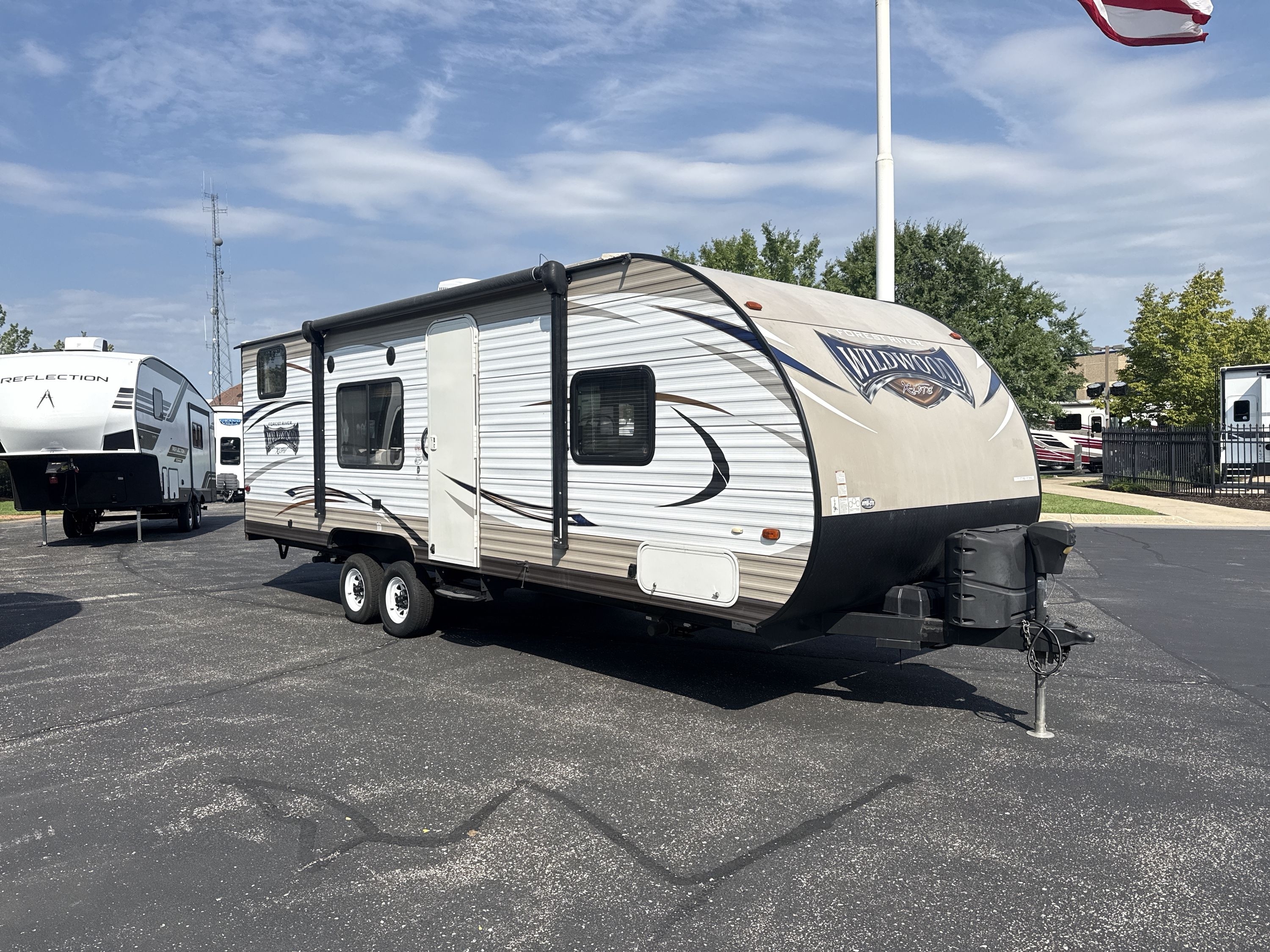 2017 Forest River WILDWOOD X-LITE 261BHXL in sturtevant WI