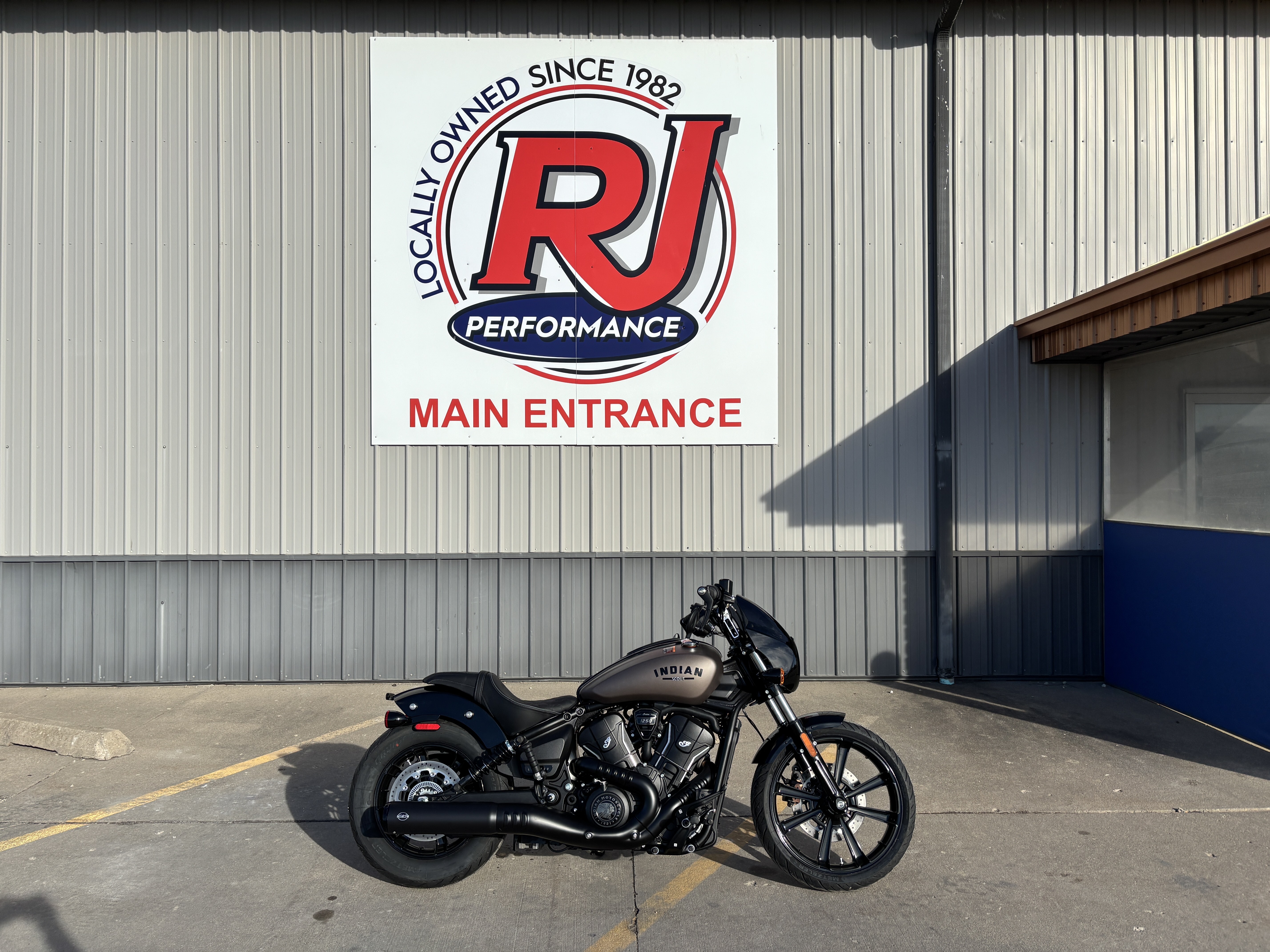2025 Indian Motorcycle Sport Scout® Limited +Tech LIMITED +TECH in Ottumwa, IA