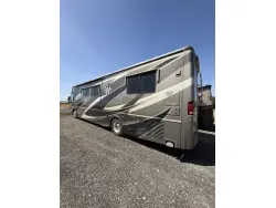 2008 WINNEBAGO TOUR 40TD