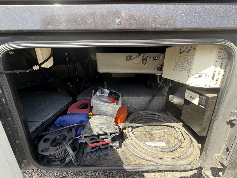 2008 WINNEBAGO TOUR 40TD