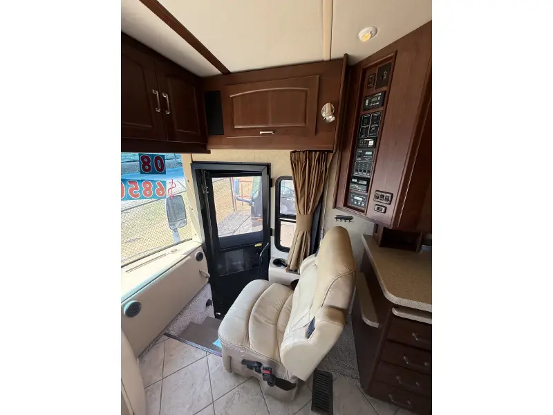 2008 WINNEBAGO TOUR 40TD