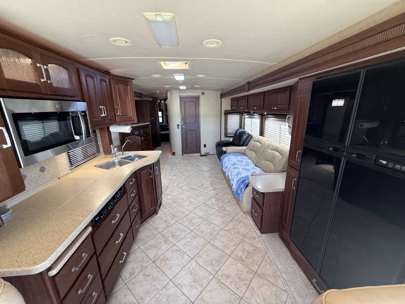 2008 WINNEBAGO TOUR 40TD