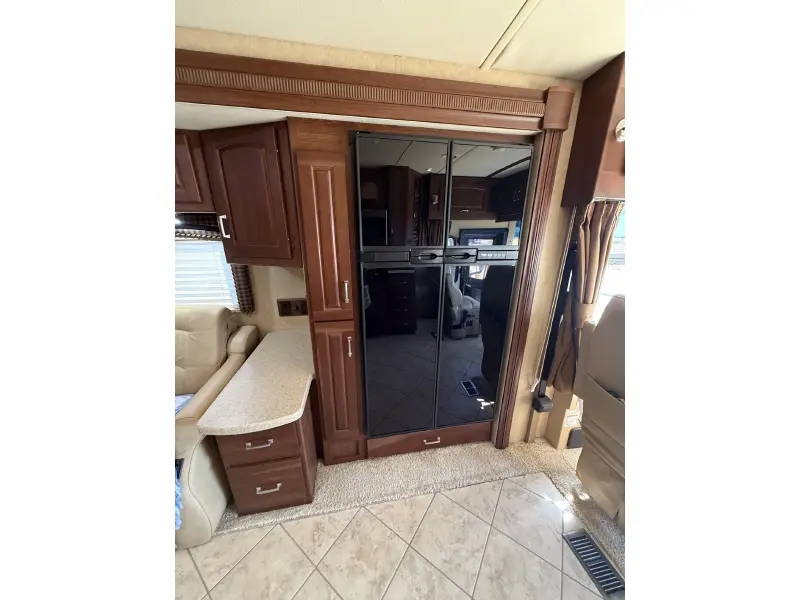 2008 WINNEBAGO TOUR 40TD