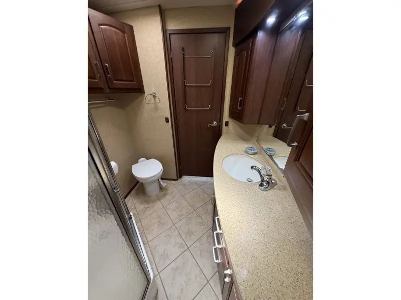 2008 WINNEBAGO TOUR 40TD