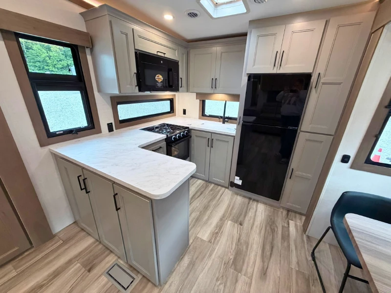 2027 KZ RV Durango D256RKT Half-Ton