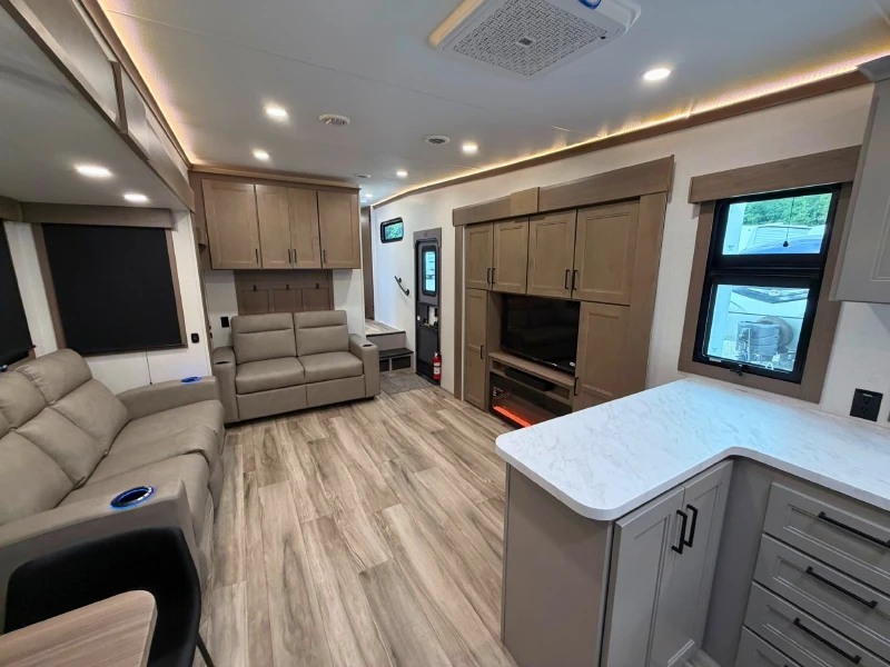 2027 KZ RV Durango D256RKT Half-Ton