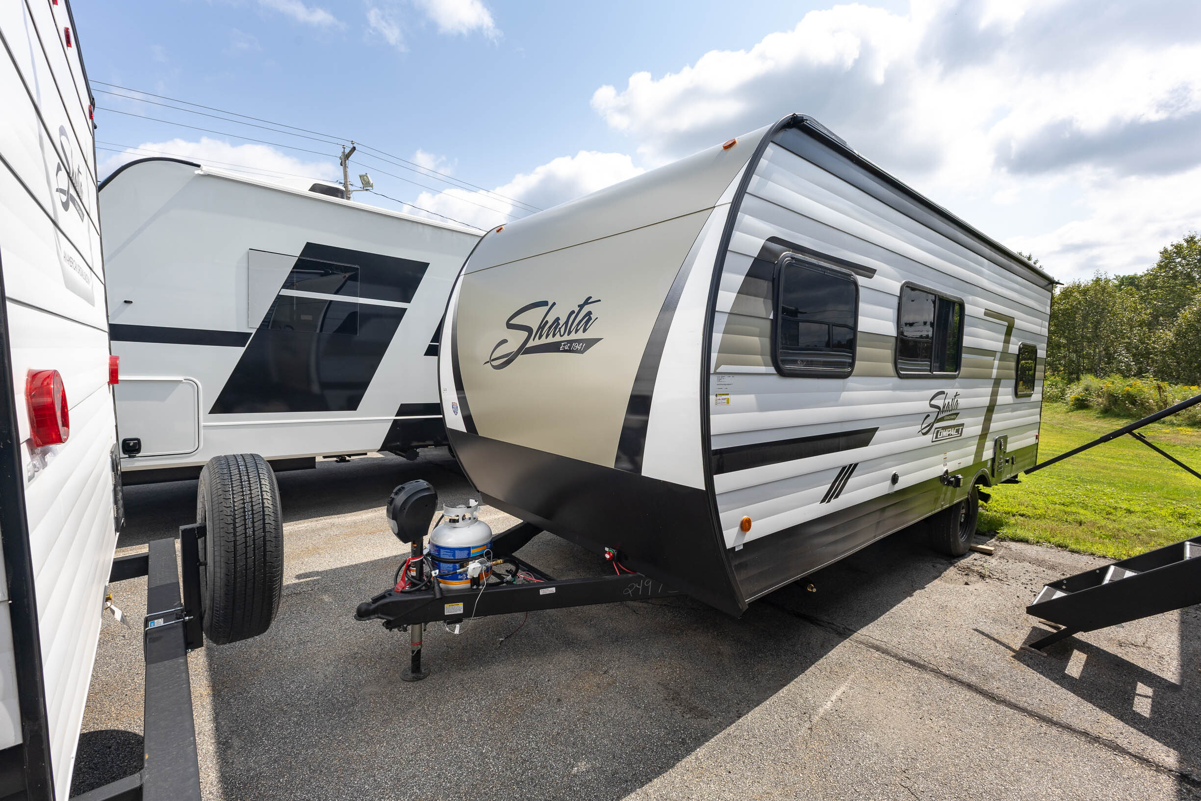 2027 Coachmen Shasta Compact 18DBL Base in bangor ME