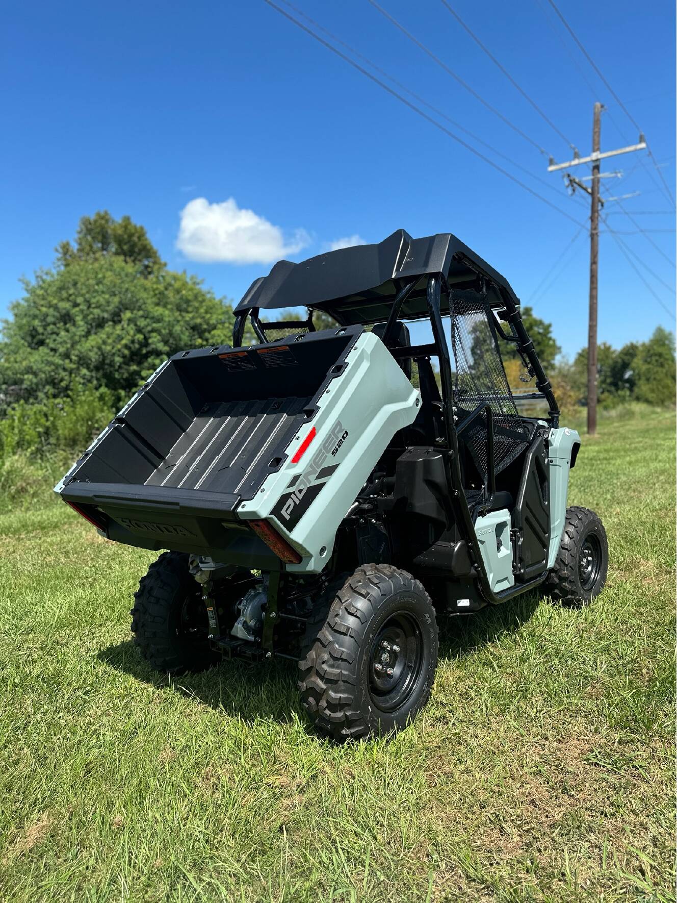 A photo of this 2026 Honda Pioneer 520