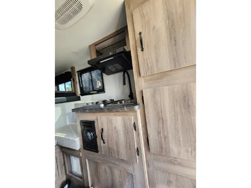 2026 TRAVEL LITE UP COUNTRY XS 575U