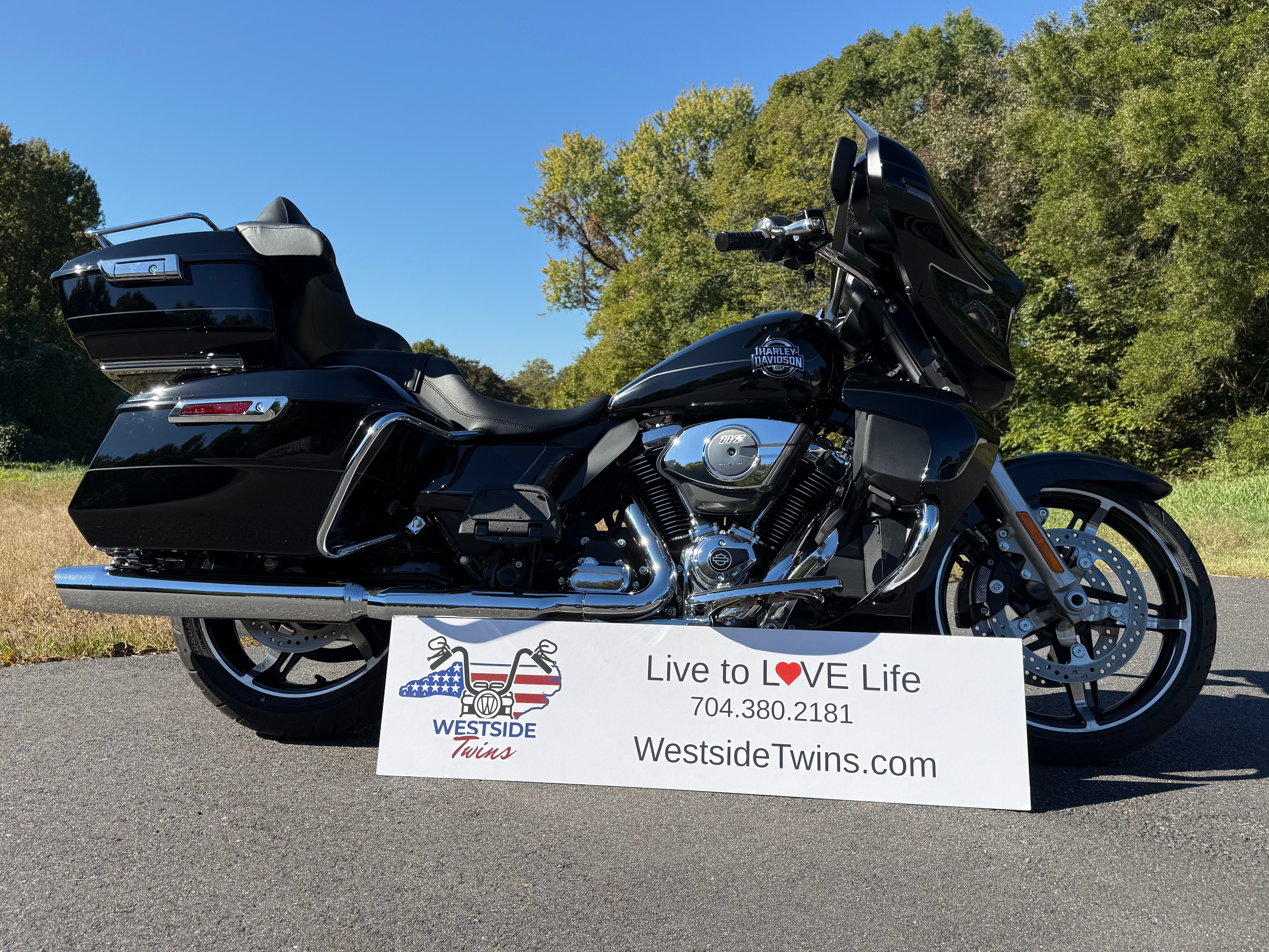 2025 Harley-Davidson Street Glide® Ultra BASE in Statesville, NC