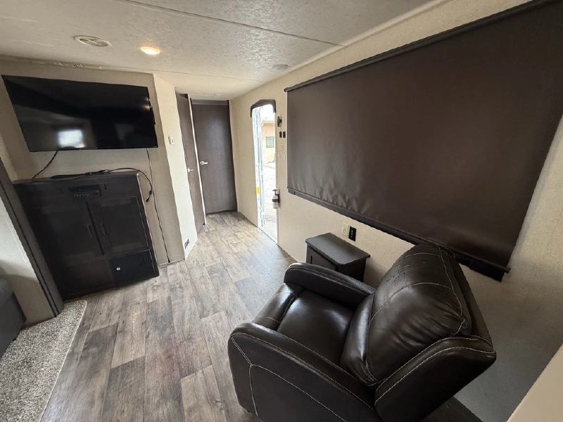 2018 FOREST RIVER SALEM 27RKSS