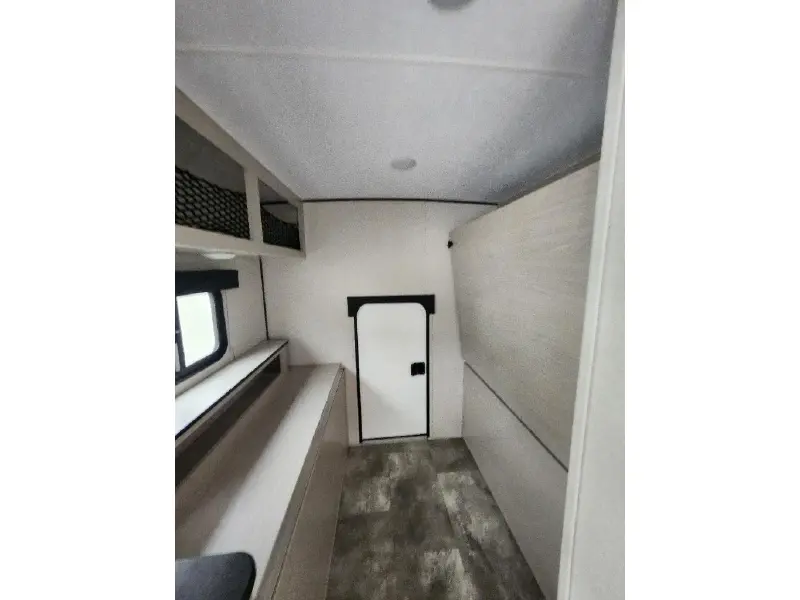 2023 COACHMEN apex 16r