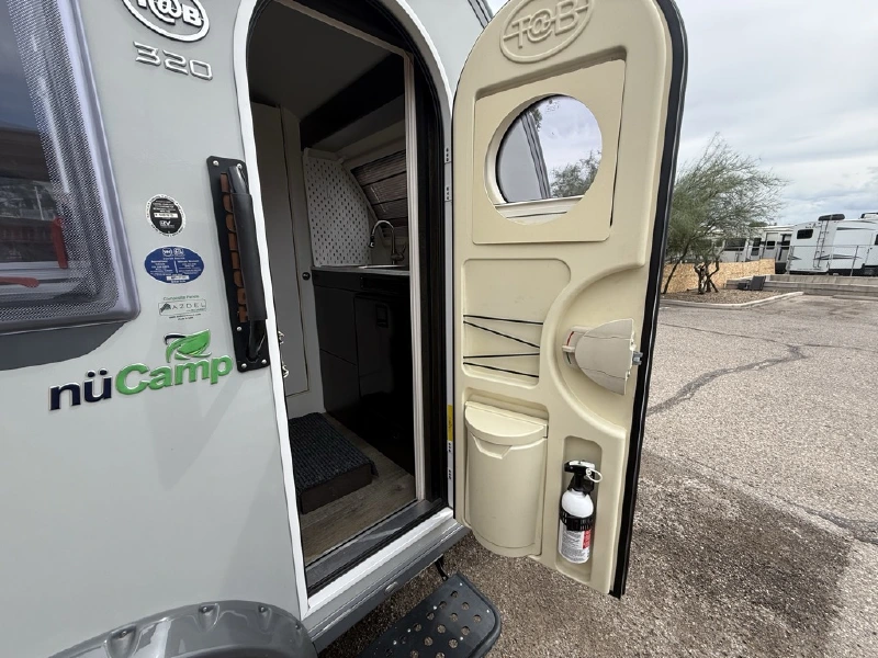 2021 NUCAMP S BOONDOCK 320S