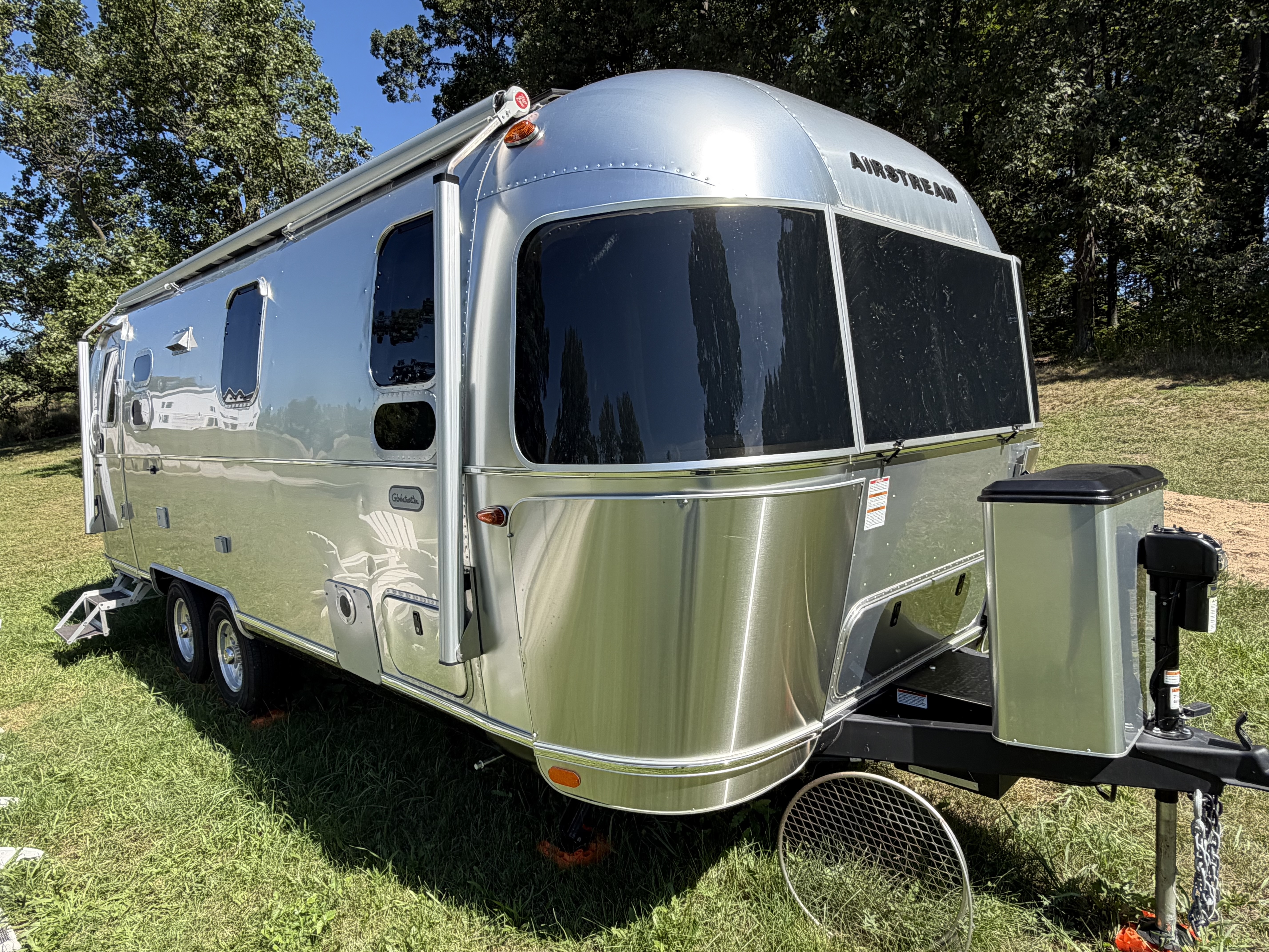 2026 Airstream GLOBETROTTER 25FB TWIN RV
