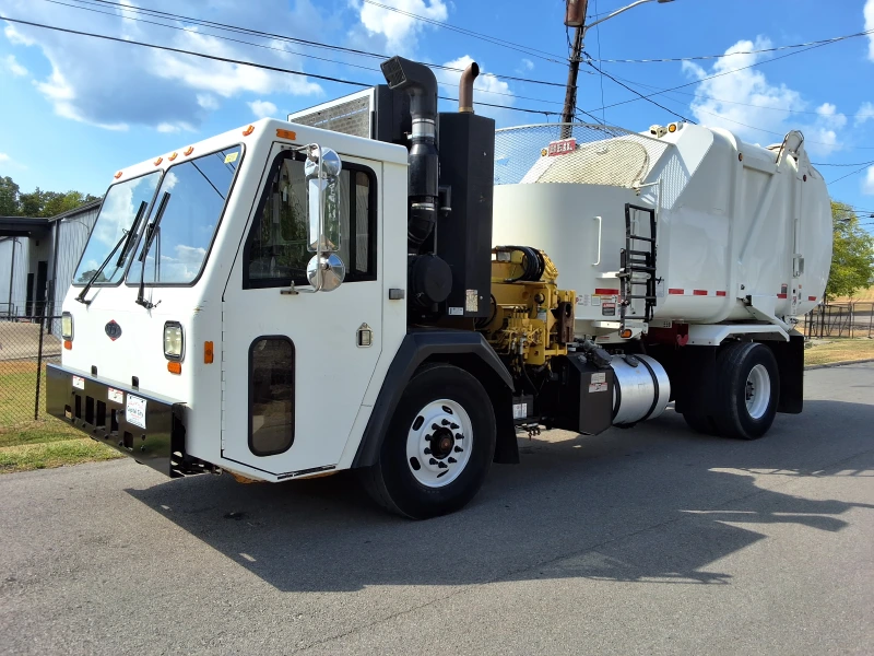 2019 CRANE CARRIER LET2