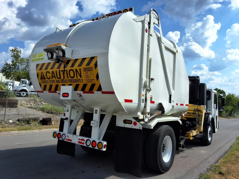 2019 CRANE CARRIER LET2
