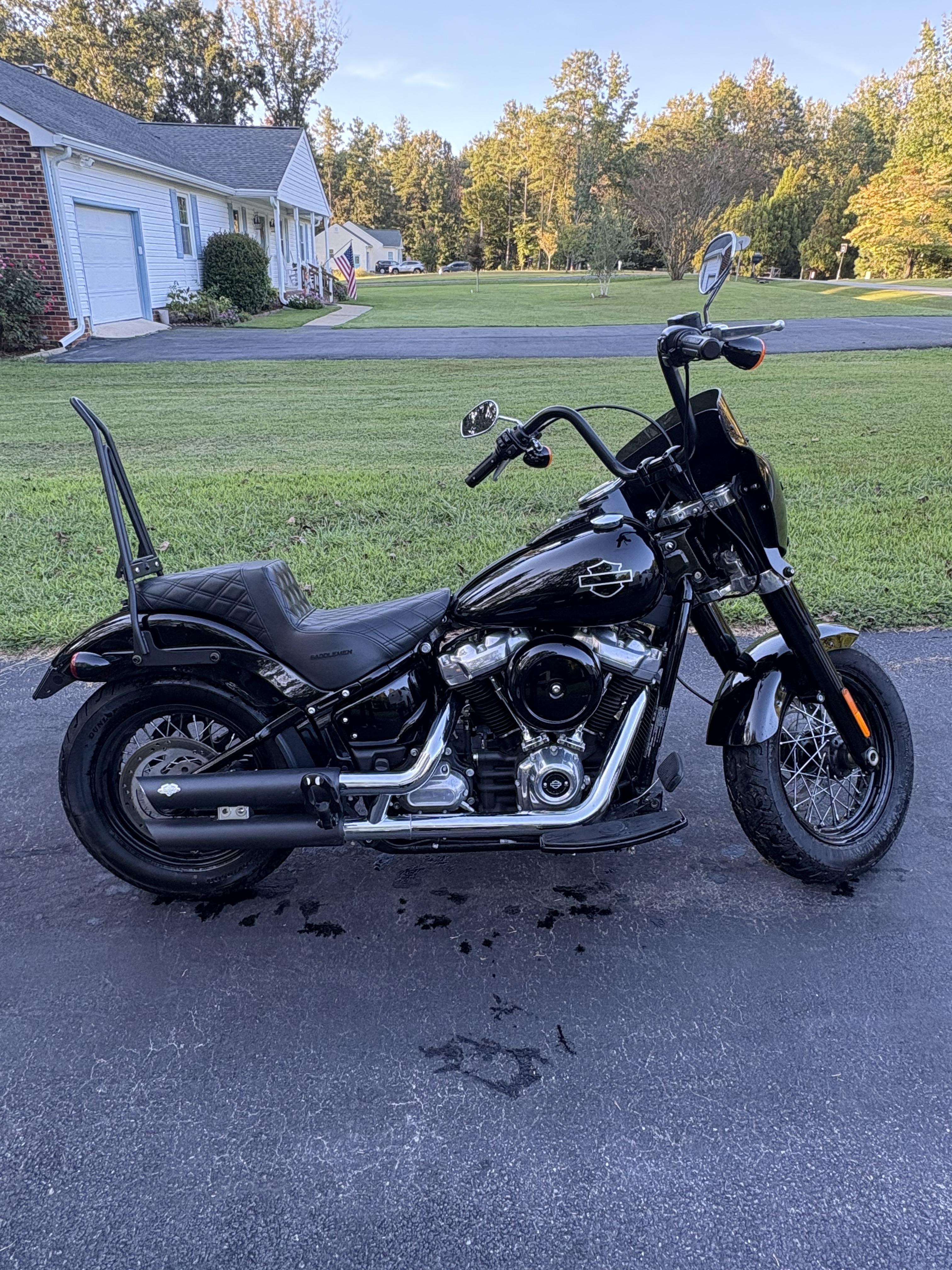 2021 Harley-Davidson FLSL BASE Cruiser motorcycle